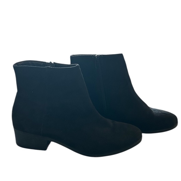 Y Not? Women's Ankle Boots - Picture 2 of 8